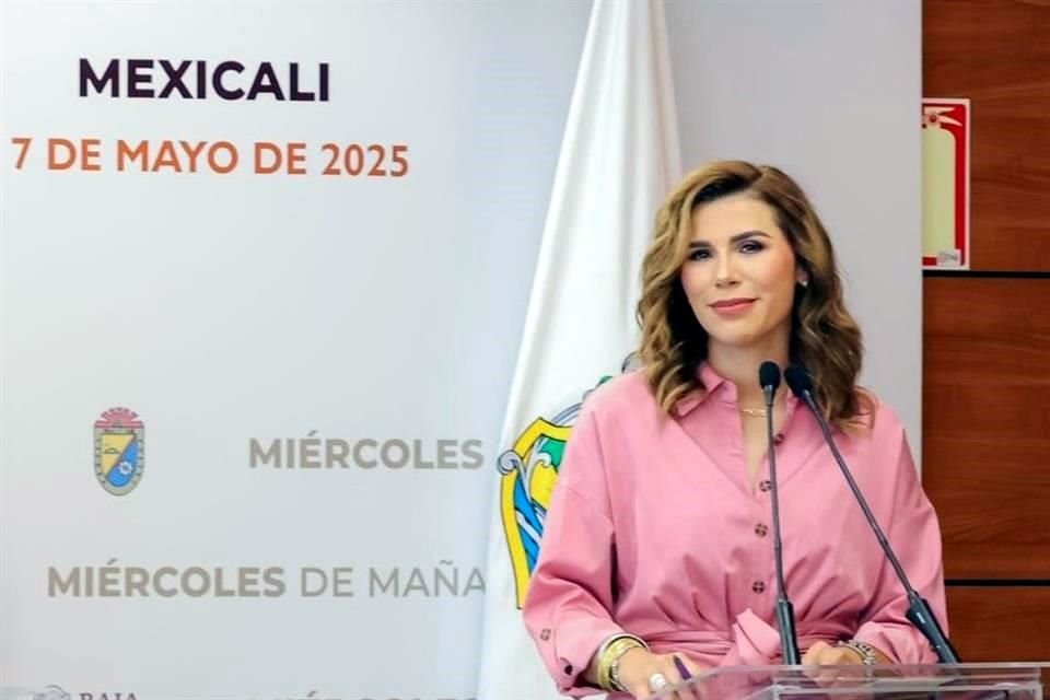 Al igual que a su esposo Carlos Torres, a la Mandataria de Baja California se le retiró la visa.