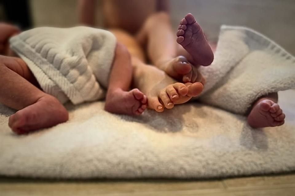 Heard dio la bienvenida a una niña llamada Agnes y a un niño llamado Ocean, señalando que ambos la han mantenido sumamente ocupada en las últimas semanas.