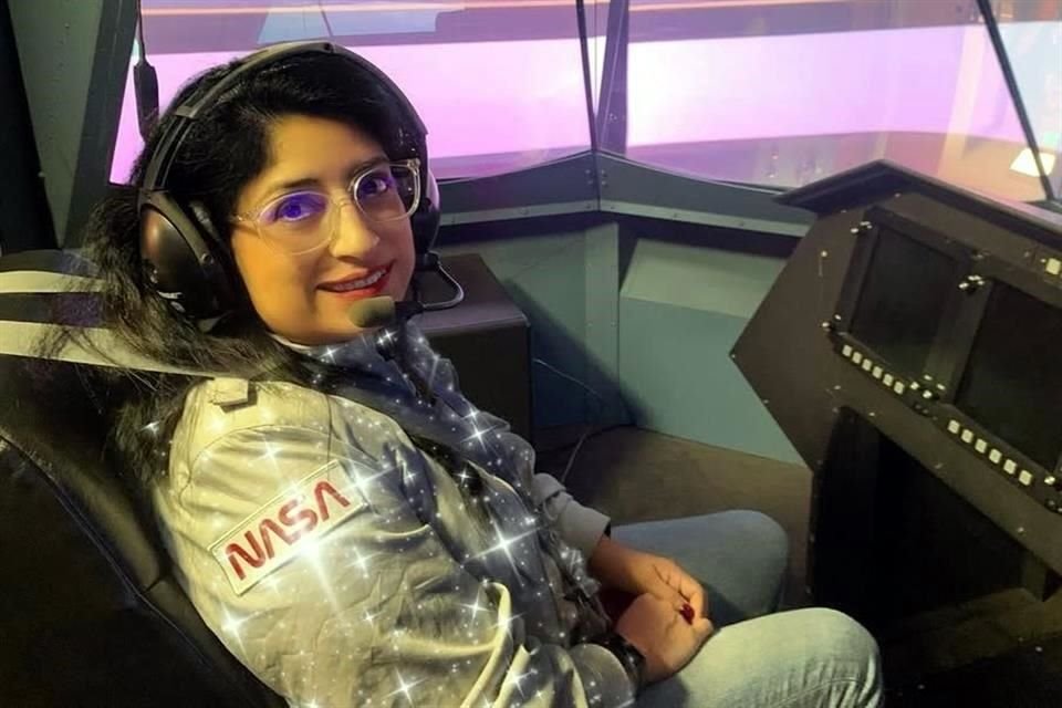 Guarneros Luna, şu anda çok uluslu bir havacılık ve askeri şirket olan Lockheed Martin'de kıdemli sistem mimarı ve Kaliforniya'daki San José Eyalet Üniversitesi'nde profesör olarak çalışıyor.