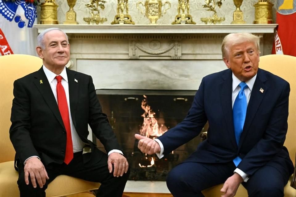 El Presidente de Estados Unidos, Donald Trump, y el Primer Ministro Benjamin Netanyahu durante una reunión en la Oficina Oval el 4 de febrero del 2025.