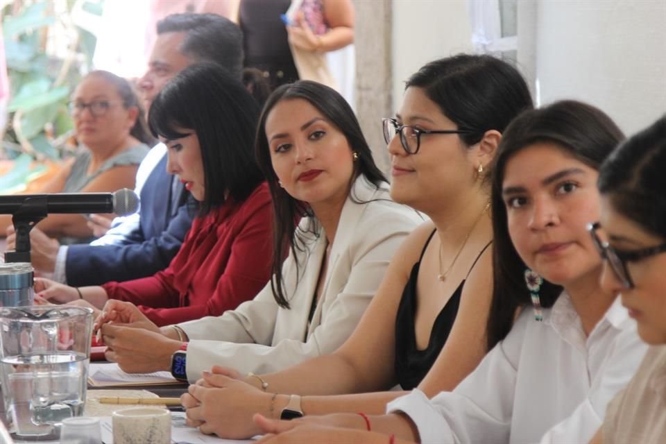 Comisión de Gestión Metropolitana del Congreso y Consejo Ciudadano Metropolitano, sostuvieron una reunión para abordar temas prioritarios.