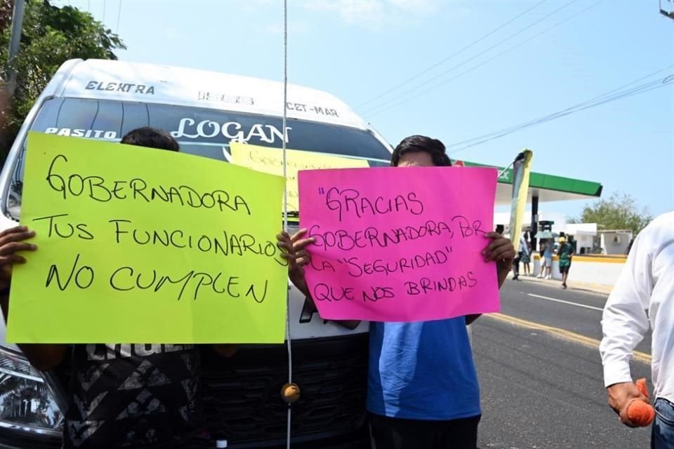 Los choferes demandan la protección de la Guardia Nacional o la Marina.
