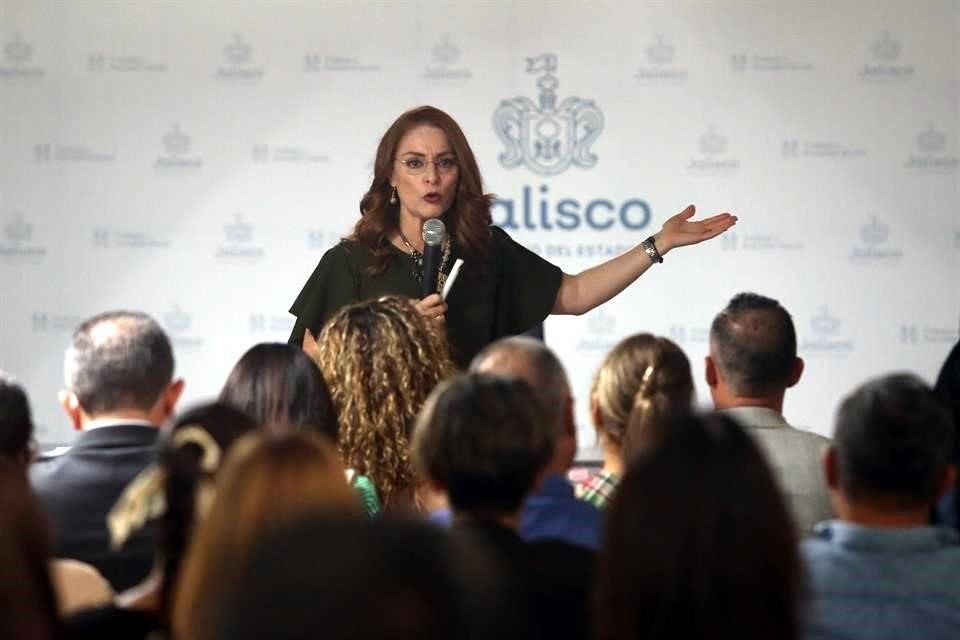 María Elena Anaya Hamue, doctora en neurociencias, durante el simposio sobre salud mental.