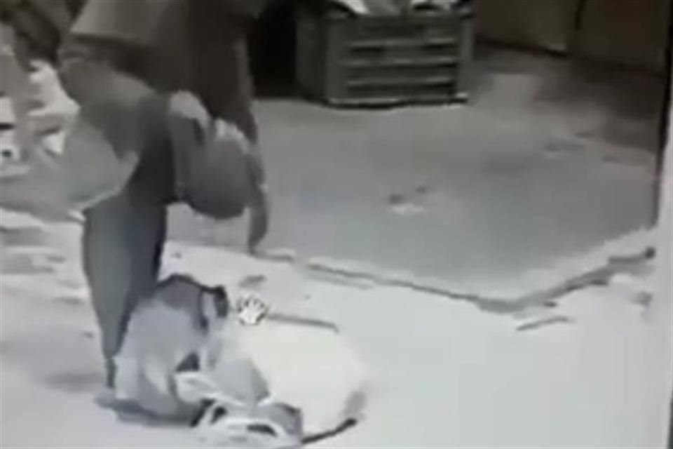 José Luis 'N' fue detenido este lunes en Puebla capital al transportar en la Central de Abastos una cabeza humana dentro de una mochila.