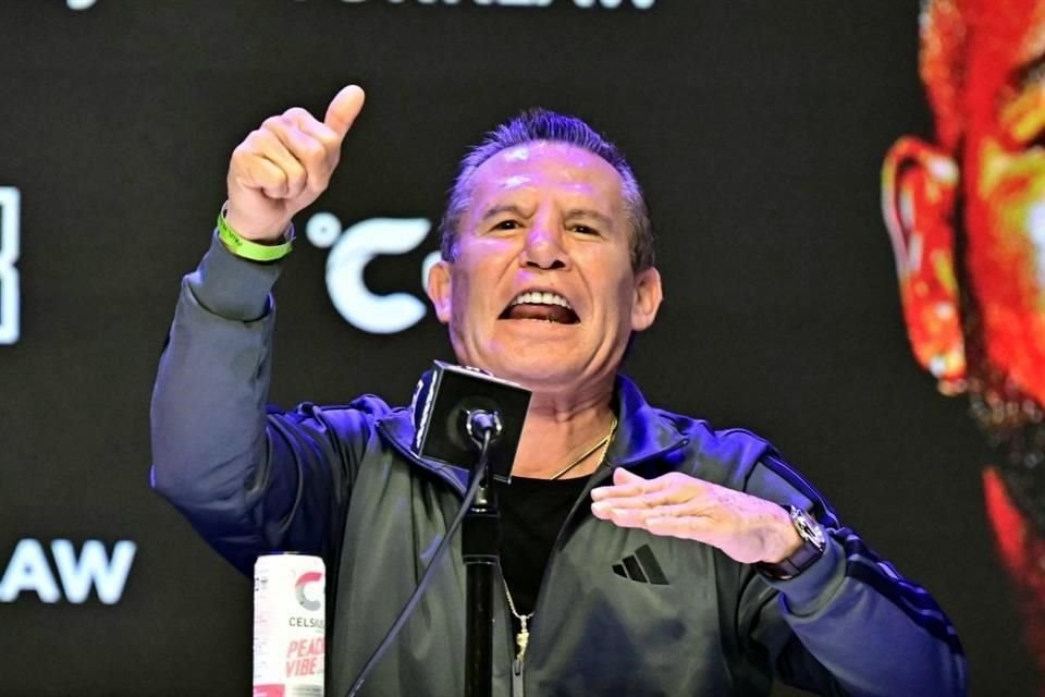 Julio César Chávez no se quedó callado y aseguró que Mike Tyson no tiró golpes cuando peleó ante Paul.