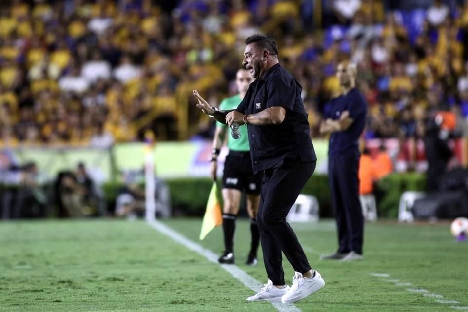 Así de intenso vivió Mohamed el partido.