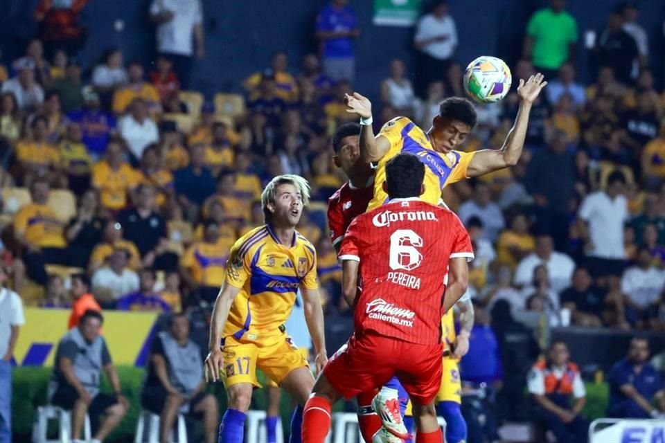 Observa más de las acciones del empate 1-1 de Tigres ante Toluca en la ida de las Semifinales.