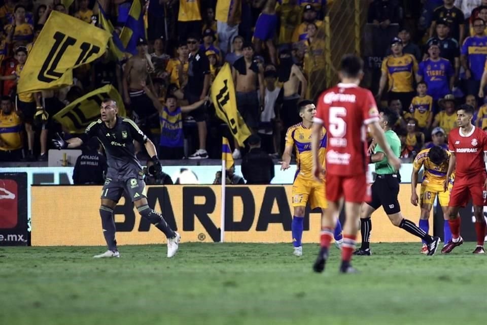 Más del empate 1-1 entre Tigres y Toluca.