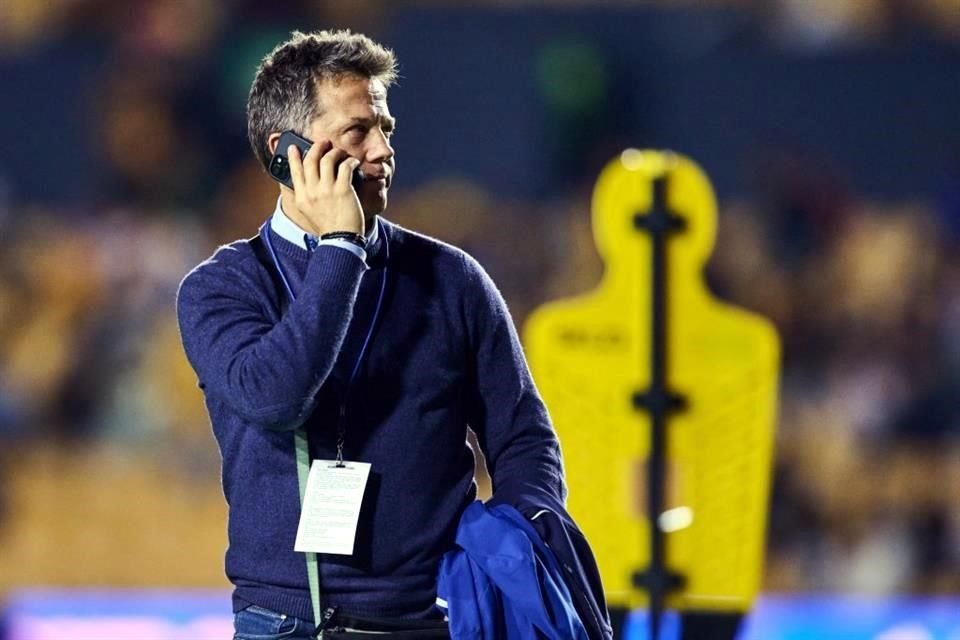 Jose Antonio Noriega, presidente deportivo de Rayados, busca fichar el tercer técnico durante su gestión.