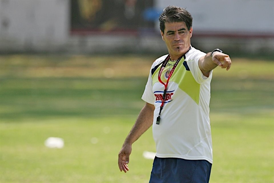Francisco Ramírez dirigió a Chivas a mitad del Clausura 2009 y parte del Apertura 2009.