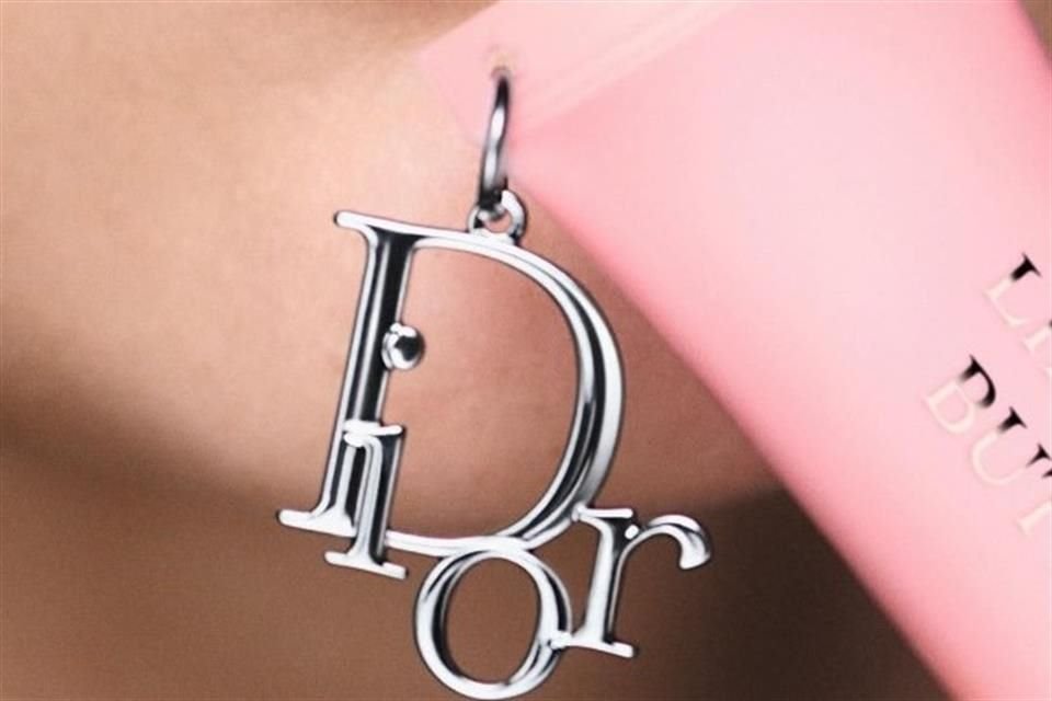 Dior Makeup nombre a la actriz Jenna Ortega embajadora.
