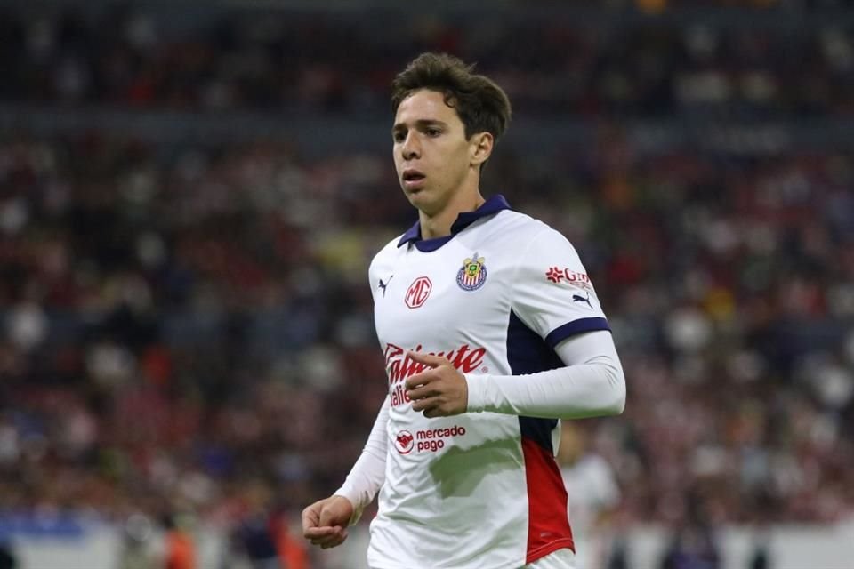 Mateo Chávez cumplirá su sueño de jugar en Europa. Ya fue presentado en su nuevo equipo el AZ Alkmaar de la Eredevisie de Países Bajos.