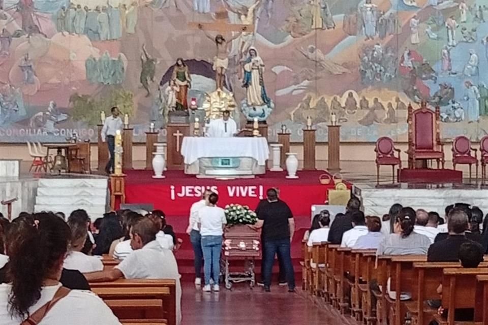Valeria tenía 23 años y fue asesinada el martes en su negocio de la Colonia Real del Carmen Grand, en Zapopan.