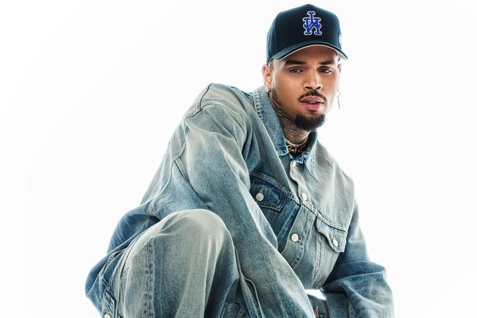Brown, a menudo conocido por su apodo Breezy, irrumpió en la escena musical en su adolescencia en 2005 y se ha convertido en un gran éxito a lo largo de los años.