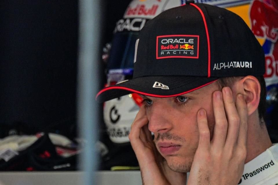 Max Verstappen luce preocupado de cara a la calificación en Imola.