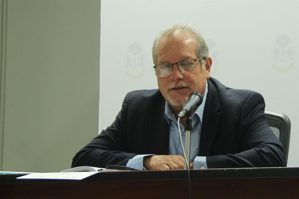 Fiscal de Jalisco, Salvador González de los Santos y el Coordinador de Seguridad, Roberto Alarcón Estrada (izq. a der.).