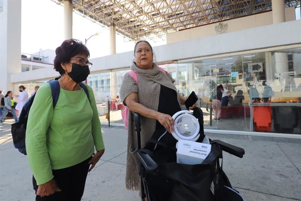 Mari del Carmen denunció deficiencias en el servicio de hemodiálisis del Hospital Valentín Gómez Farías del ISSSTE.