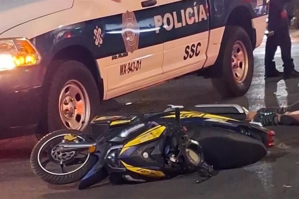 Pese a que socorristas llegaron al lugar a brindar los primeros auxilios, y a que portaba equipo de seguridad, el hombre ya no tenía signos vitales.