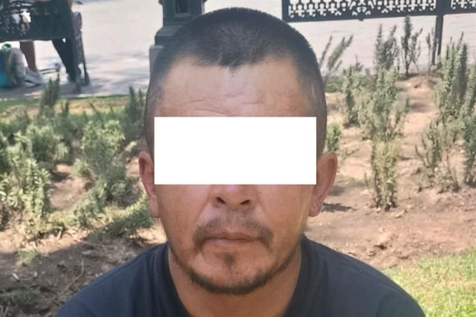 Una mujer que vino a Jalisco por trabajo reconoció a un hombre como su vecino que tenía dos años desaparecido.
