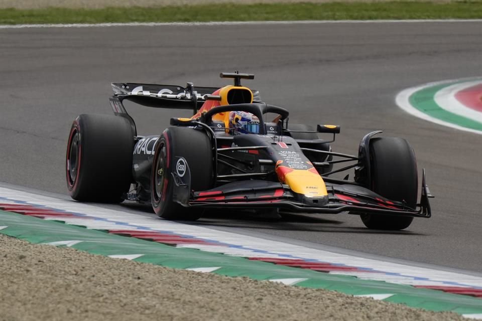 Max Verstappen durante la sesión de clasificación.
