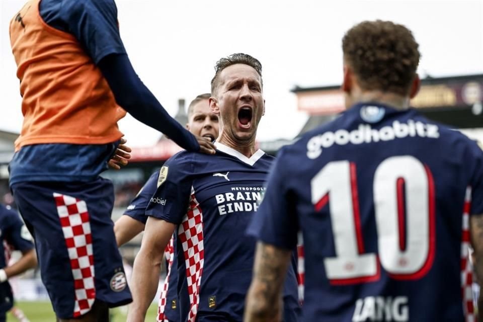 El PSV derrotó como visitante 3-1 al Sparta de Rotterdam.