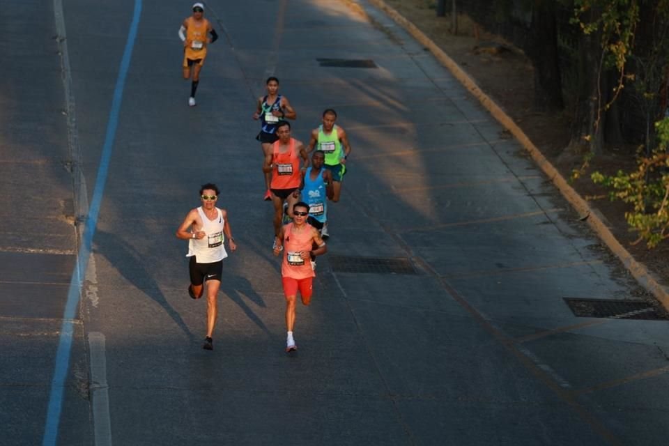 Celebran la edición 36 del Medio Maratón Internacional de Zapopan.