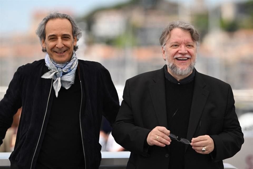 Del Toro y Desplat han trabajado juntos en varias ocasiones, entre ellas 'La Forma del Agua' (2017), película con la que ambos ganaron un Óscar.