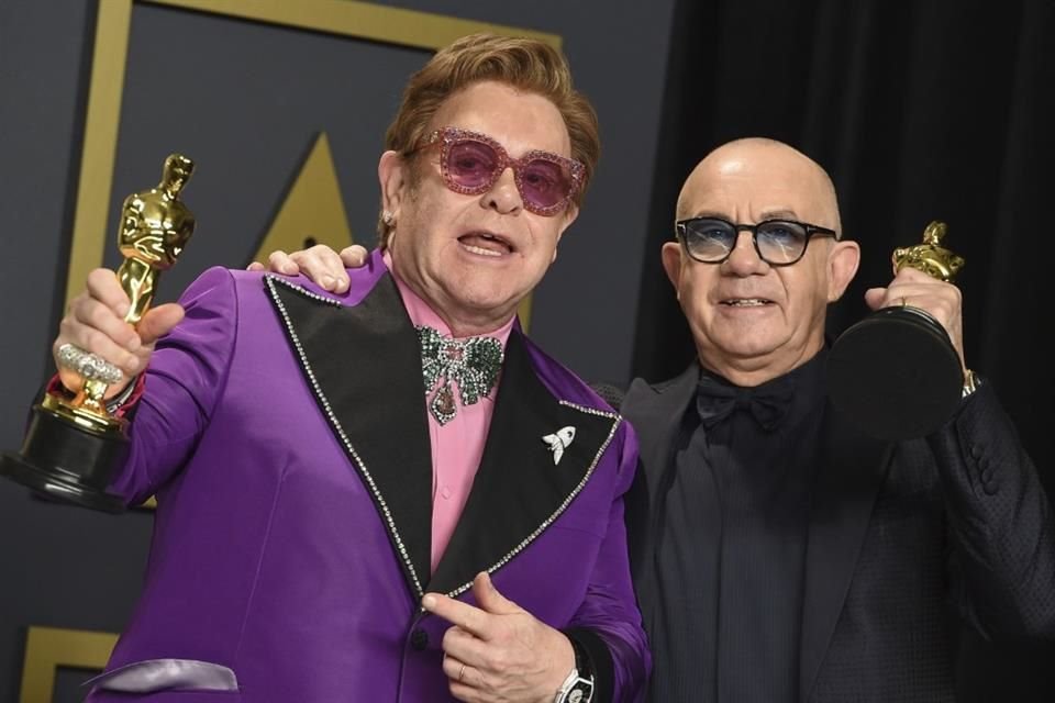 Este proyecto 'es criminal, me siento increíblemente traicionado', declaró Elton John a la cadena BBC.