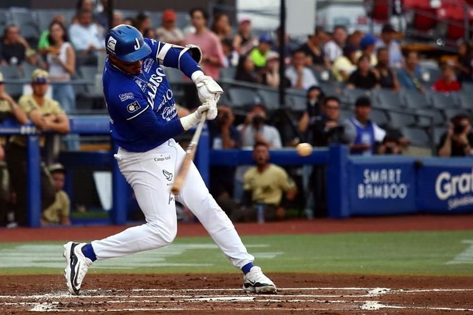 Edwin Díaz en el juego ante Dorados.