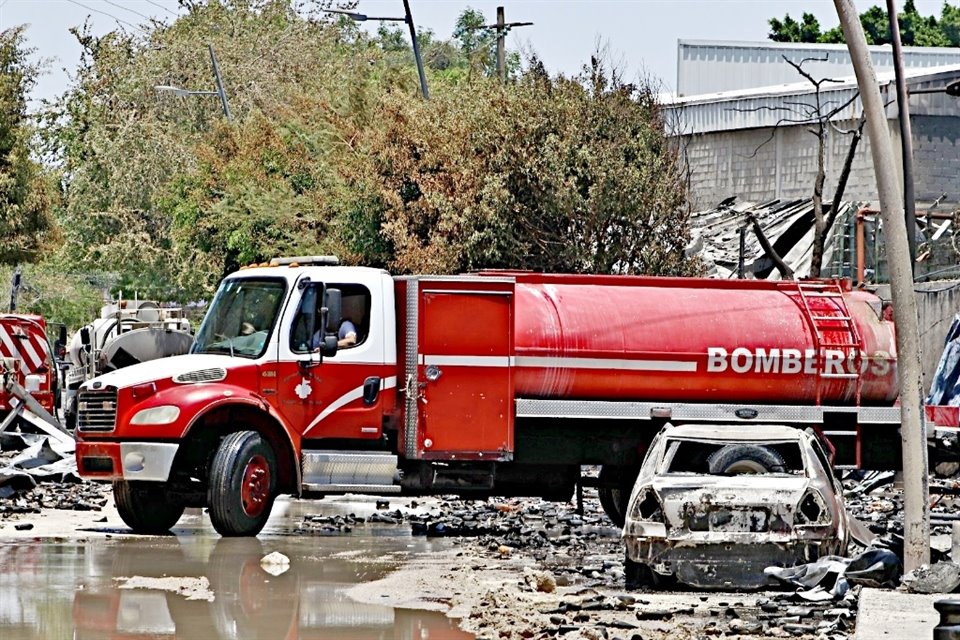 Los bomberos requieren de vehículos en óptimas condiciones.