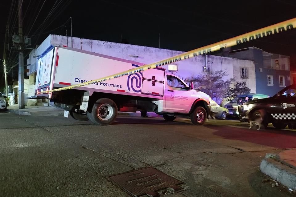 El primer hecho se reportó cerca de las 23:00 horas en la Colonia Cerro del Cuatro.