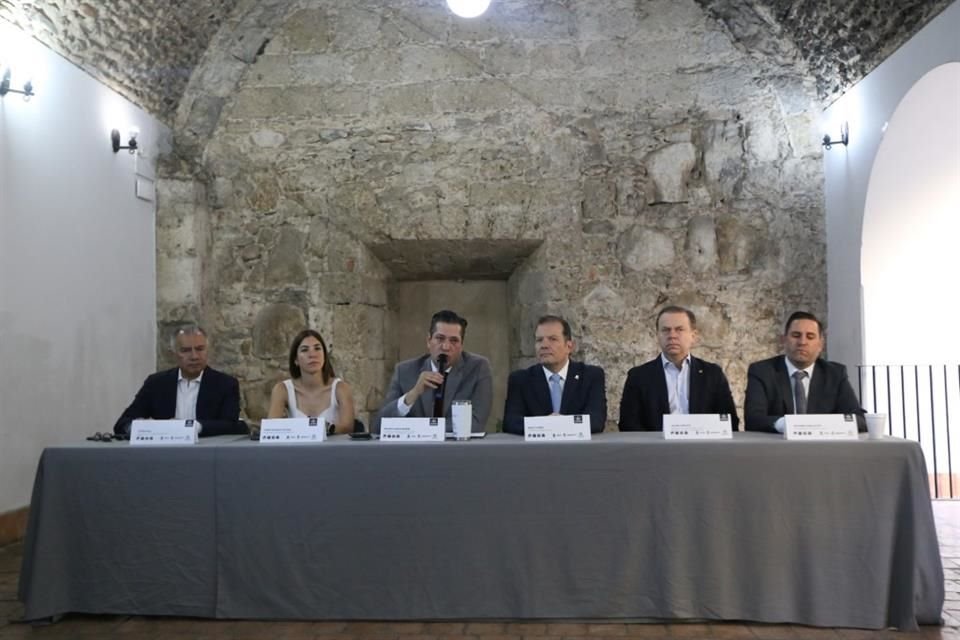 Presentan una estrategia integral de mejora regulatoria.