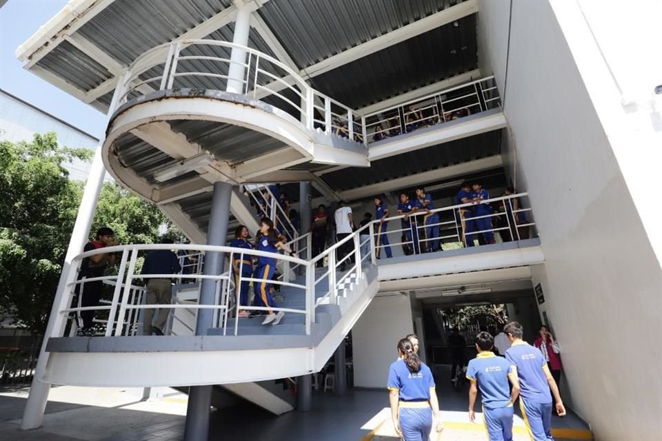 Inicio de obras de remodelación de la escuela del CODE en las instalaciones de avenida Alcalde.