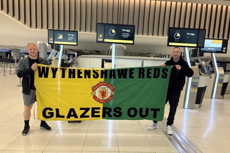 Aficionados del Manchester United también ya están listo para alentar a su equipo en la Final.
