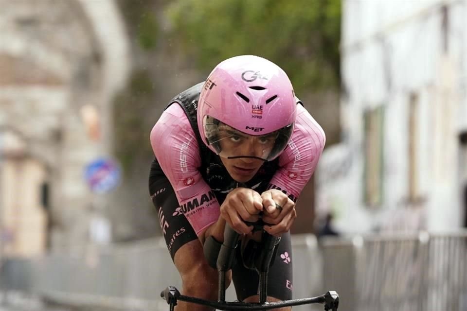 Isaac Del Toro batalló con la lluvia pero logró el resultado.