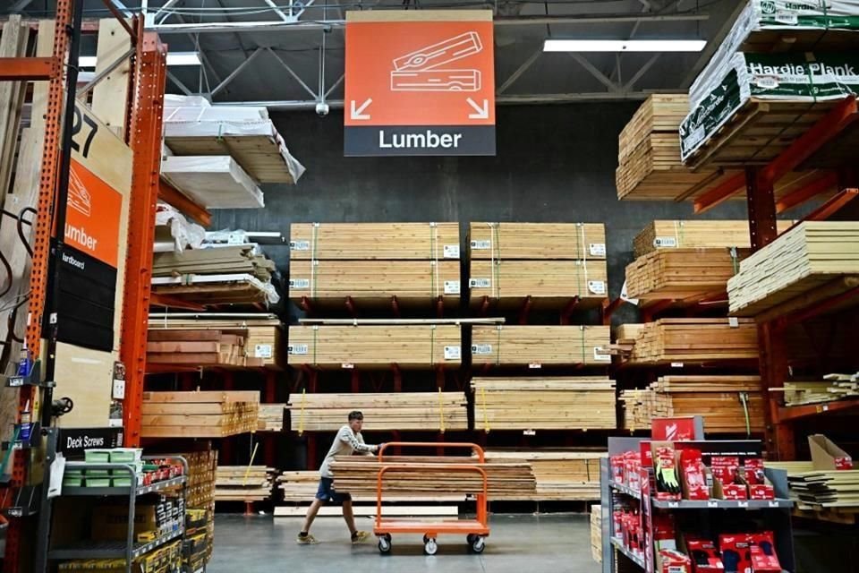 Home Depot mantuvo sus proyecciones anteriores de crecimiento de ventas en alrededor del 2.8 por ciento.