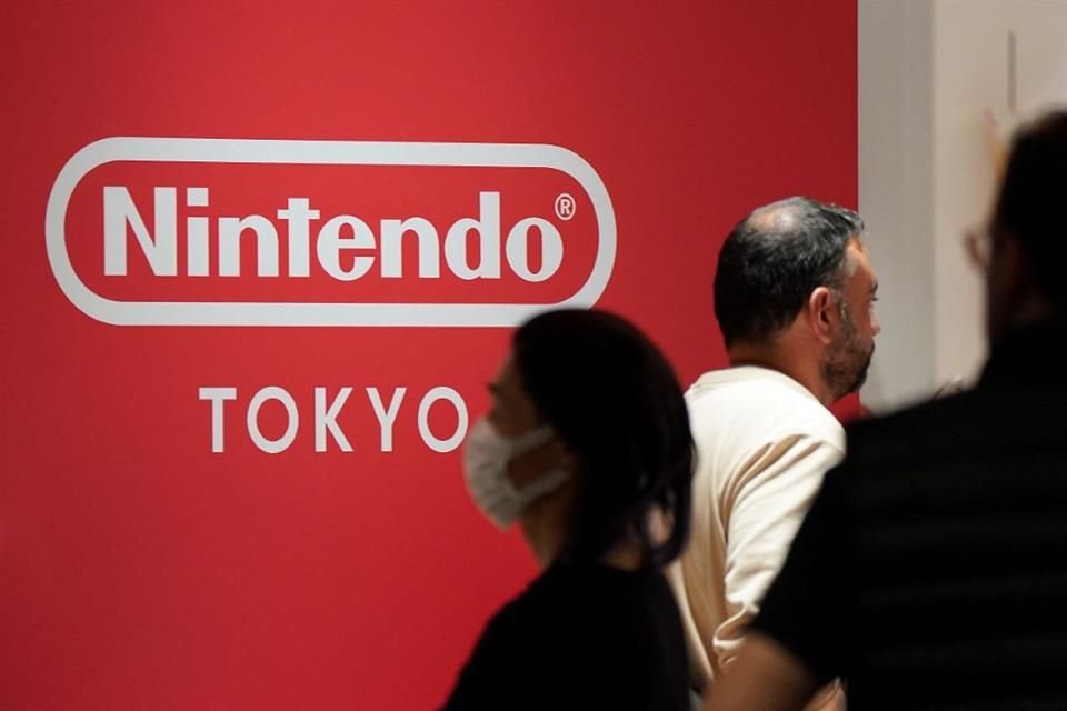 Nintendo se alía con Samsung para fabricar los chips de la Switch 2, desplazando a TSMC. Apunta a vender 20 millones más antes de marzo de 2026.