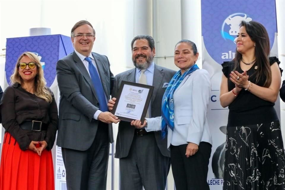 Respecto a la relación con proveedores, Alpura busca diversificar sus regiones lecheras en el País.