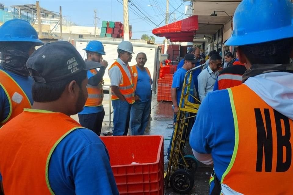 El Siapa realizó un operativo en Zapopan, para reducir la cartera vencida, lo que derivó en la suspensión del servicio en dos comercios.