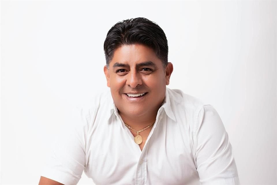 Elvis Ventura, candidato de MC por Nanchital de Lázaro Cárdenas, Veracruz, renunció tras ser ligado al crimen organizado en un video presuntament difundido por 'La Mayiza'.
