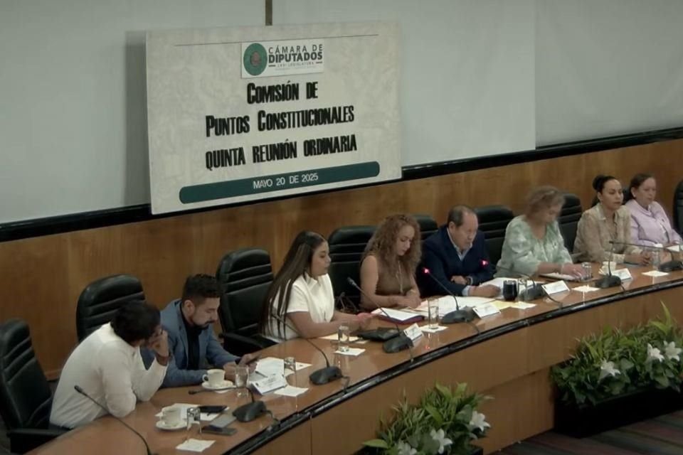 La Comisión de Puntos Constitucionales de la Cámara de Diputados aprobó modificar el artículo 97 de la Constitución, que establece que el Pleno de la Suprema Corte elegirá a su presidente.