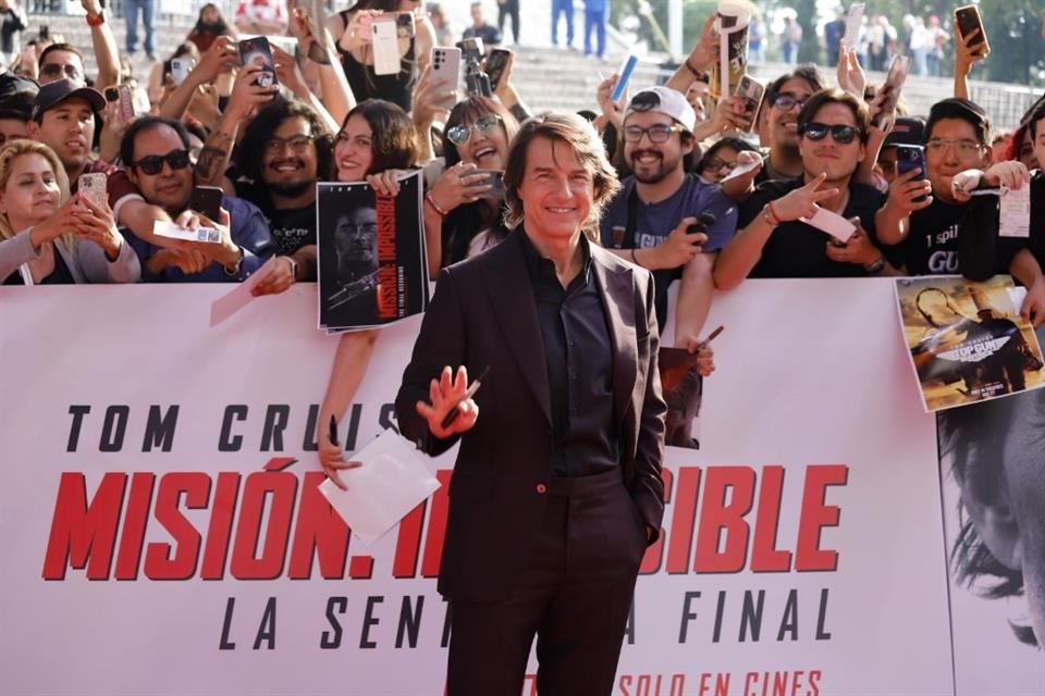 No podía faltar la foto del recuerdo con sus fans.