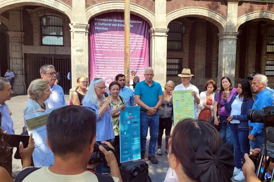 Vecinos de al menos once colonias de la zona norte de Cuernavaca denuncian falta de agua potable desde abril.