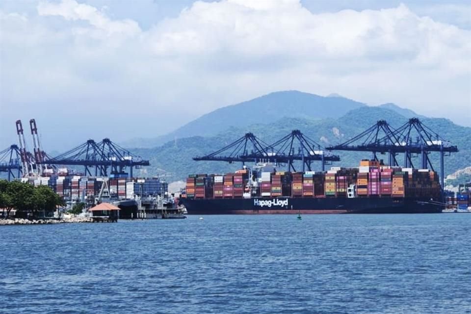 Ayer ASIPONA informó que las funciones en el Puerto de Manzanillo habían sido completamente restablecidas.