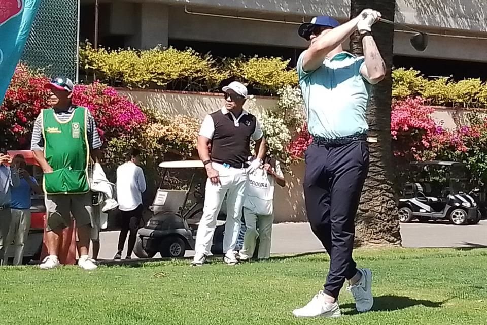 'Para mí siempre es un placer jugar golf y apoyar, y siempre que pueda apoyar lo voy a hacer, y muy agradecido con la gente que me invita', manifestó 'Canelo'.