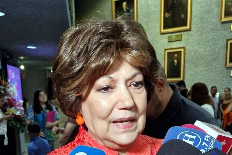 Sofialeticia Morales, Secretaria de Educación estatal.