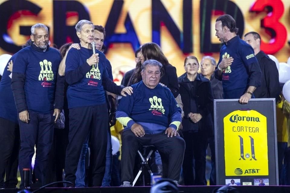 Enrique Borja confía en el actual plantel del América.