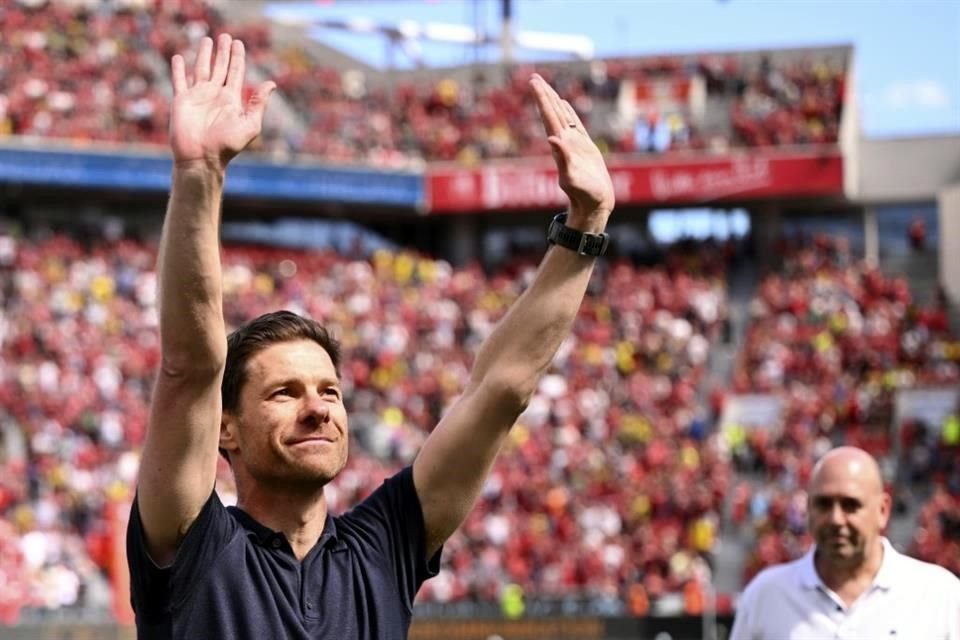 Xabi Alonso deja la Bundesliga y vuelve al Real Madrid, pero ahora como estratega.