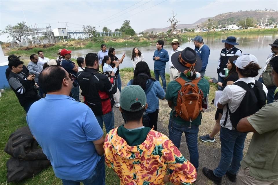 Autoridades recorrieron el sistema antiguo de abastecimiento de agua para el AMG; autoridades buscan socializar proyecto del acueducto sustituto Chapala-GDL.