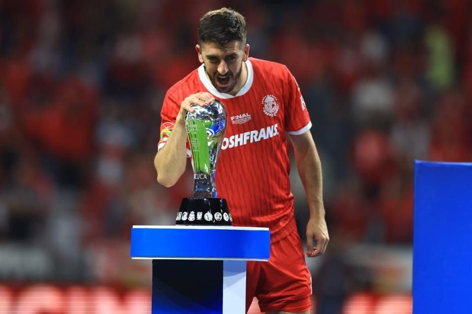 Paulinho vino a México con amplio cartel y logró ser campeón con el Toluca.